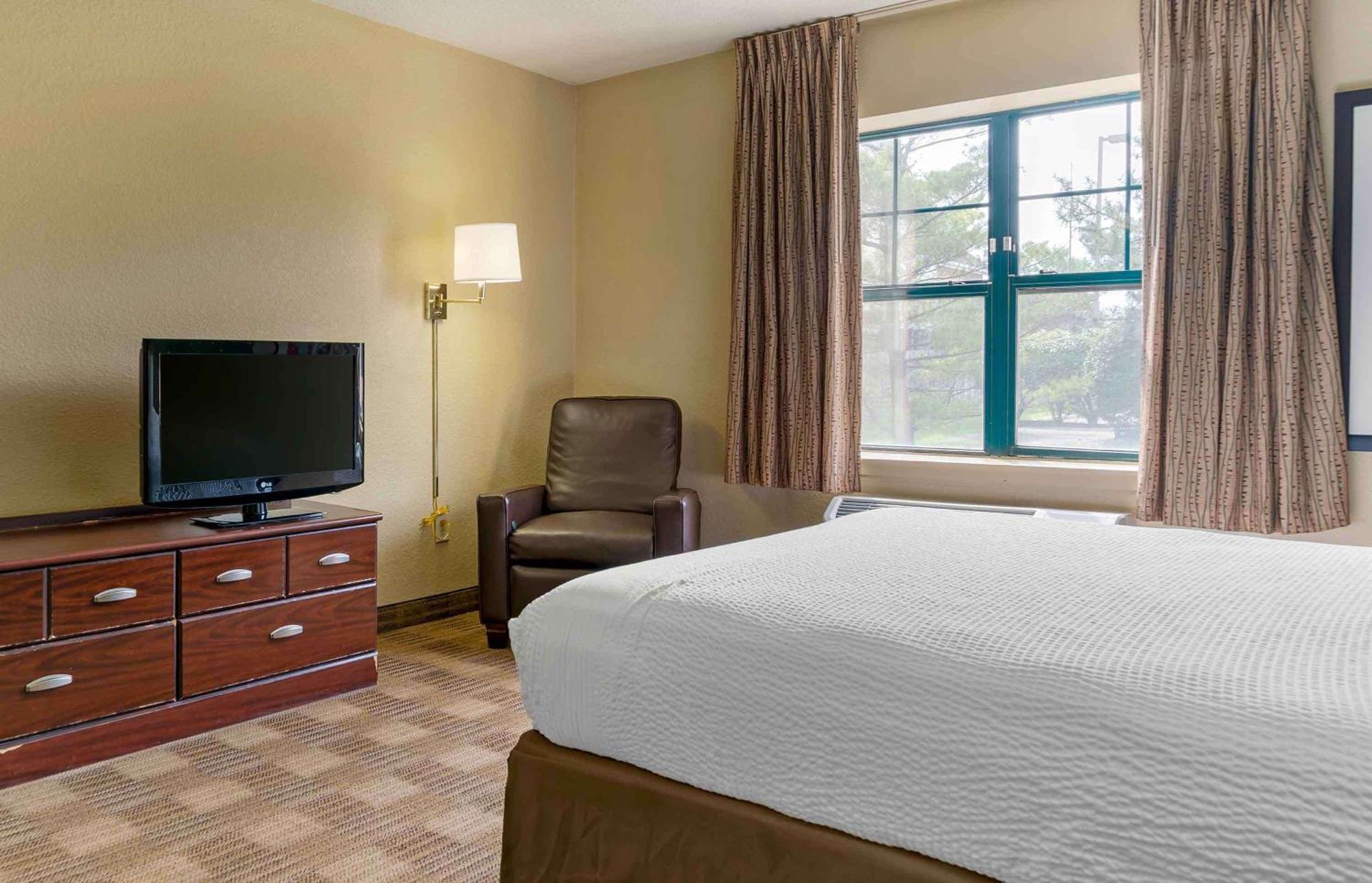 Extended Stay America Select Suites - Appleton - Fox Cities Exterior photo